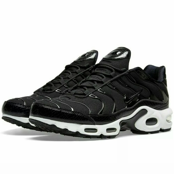 women black air max plus